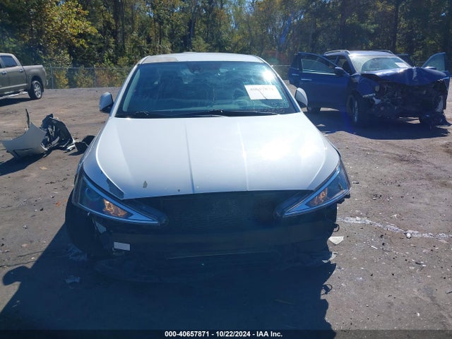 Hyundai ELANTRA SE 2020 5NPD74LF3LH503100 Image 13