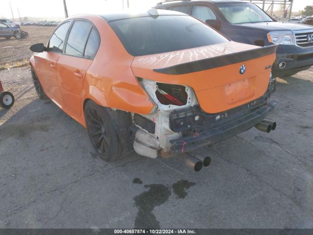 2008 BMW M5 WBSNB93528CX08832 Photo 2
