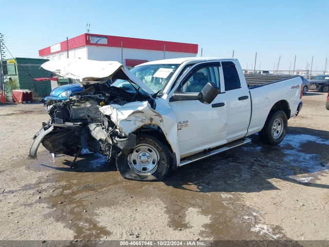 1C6RR7FG6KS607013 RAM 1500 Classic Tradesman  4x4 6'4 Box