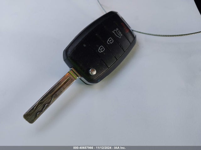 KIA Soul 2015 KNDJN2A2XF7185272 Image 11