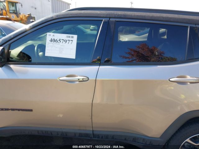 3C4NJDDB8KT617996 Jeep Compass Trailhawk 4x4