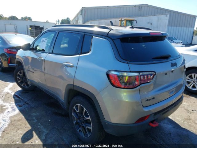 3C4NJDDB8KT617996 Jeep Compass Trailhawk 4x4