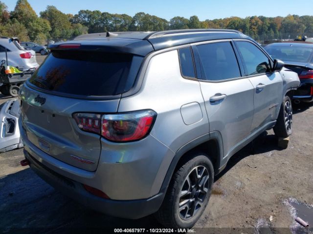 3C4NJDDB8KT617996 Jeep Compass Trailhawk 4x4