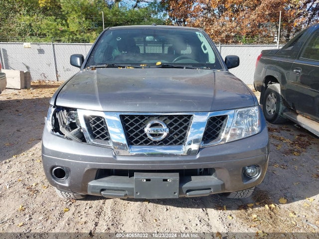 Nissan Frontier Sv 2017 1N6DD0CW3HN704095 Image 12
