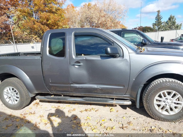 Nissan Frontier Sv 2017 1N6DD0CW3HN704095 Image 13