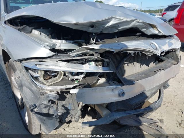 WBA8E1G53JNU93198 BMW 320i