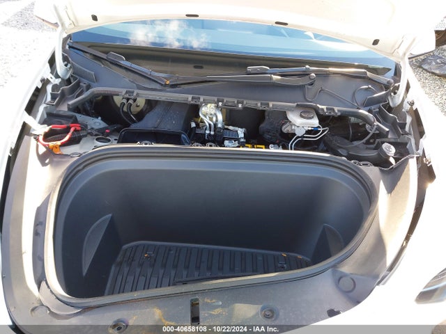 2021 TESLA MODEL Y 5YJYGDEE2MF271868 Photo 9