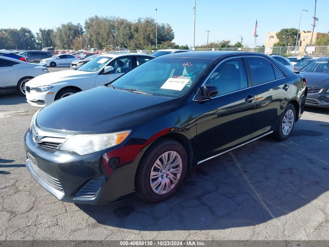 Toyota CAMRY LE 2014 4T1BF1FKXEU358370 Image 2