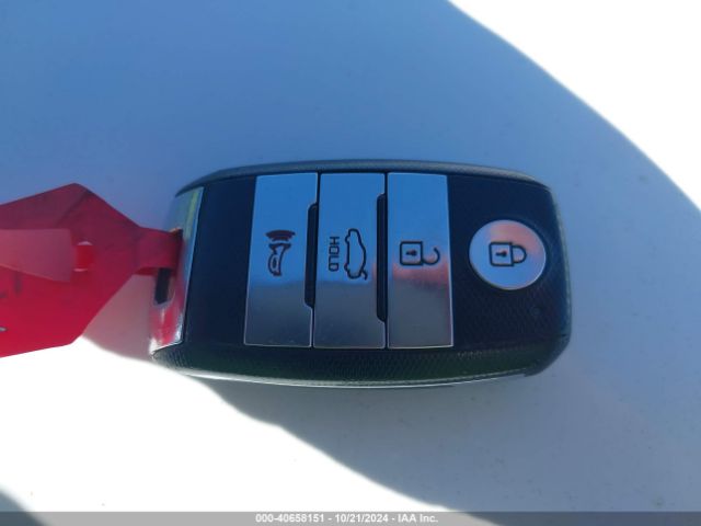 KNAFZ5A32G5501052 KIA FORTE SX