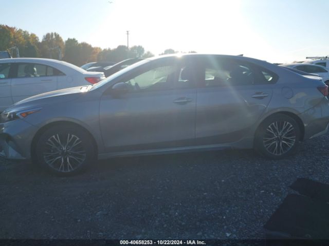 3KPF54AD2PE673068 KIA Forte Gt-line