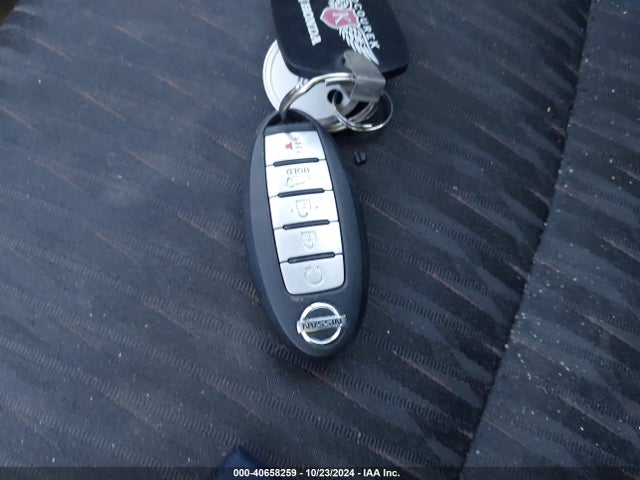 Nissan ROGUE SV 2018 5N1AT2MV4JC731622 Image 11
