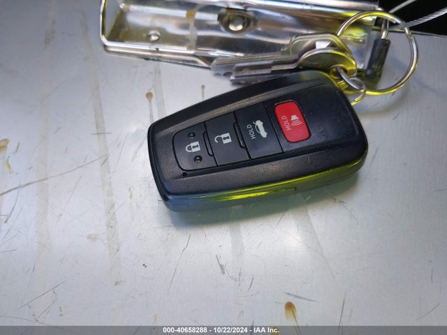 Toyota Corolla Hybrid Le 2022 JTDEAMDE7NJ055093 Image 11