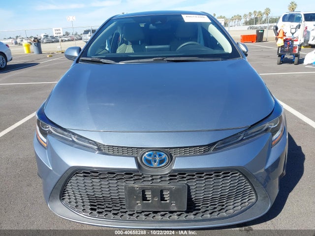 Toyota Corolla Hybrid Le 2022 JTDEAMDE7NJ055093 Image 13