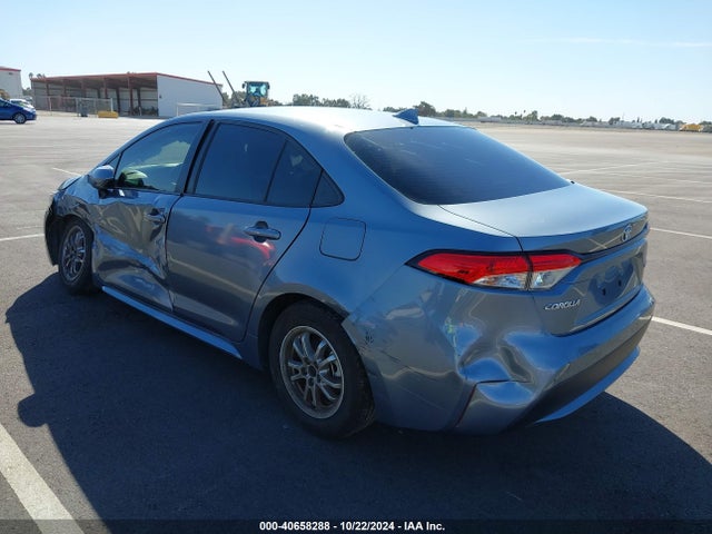 Toyota Corolla Hybrid Le 2022 JTDEAMDE7NJ055093 Image 3