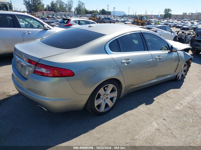 2011 JAGUAR XF SAJWA0FB2BLR91754 Photo 3