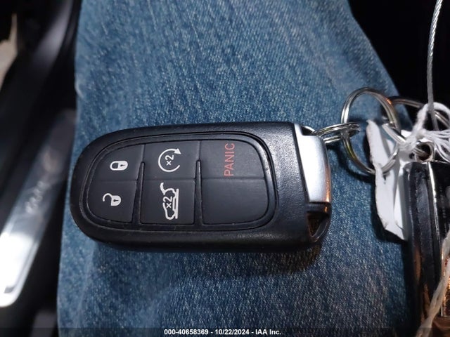 1C4PJMDX4KD459103 Jeep Cherokee Limited 4x4