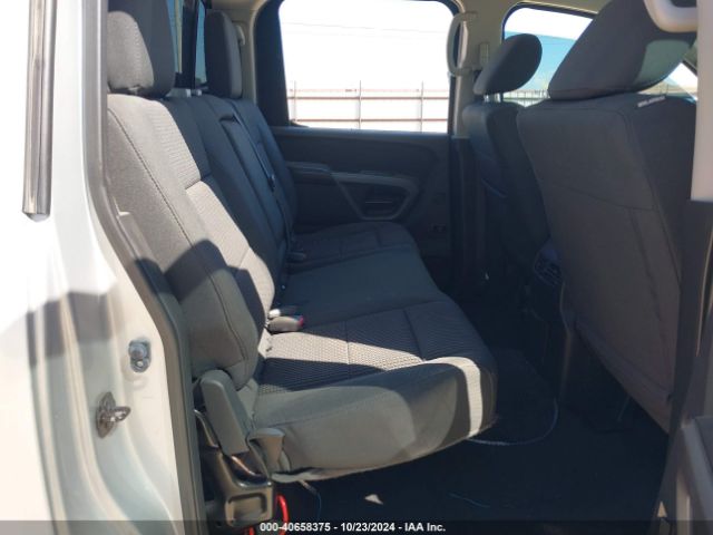 1N6BA0ED1FN506219 Nissan TITAN SV