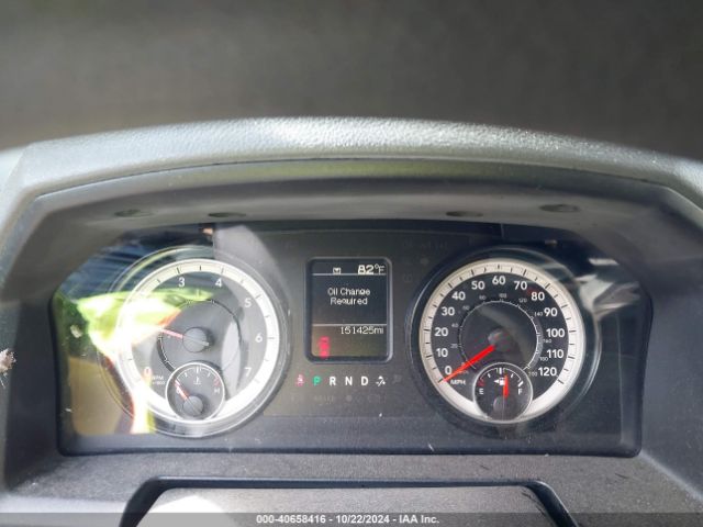 1C6RR7KG7HS718118 RAM 1500 Express  4x4 5'7 Box