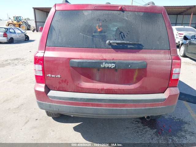 1C4NJRBB5GD627754 Jeep Patriot Sport