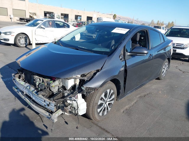 Toyota Prius Prime Le 2021 JTDKAMFP3M3174358 Image 2