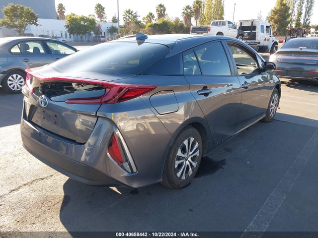 Toyota Prius Prime Le 2021 JTDKAMFP3M3174358 Image 4