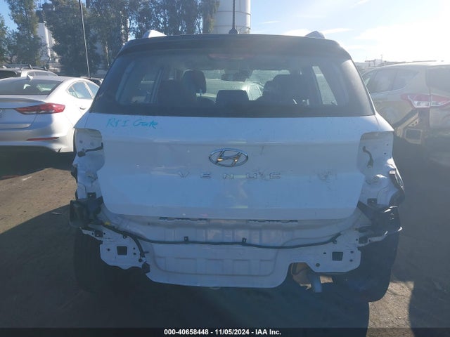 Hyundai Venue Limited 2023 KMHRC8A30PU220906 Image 17