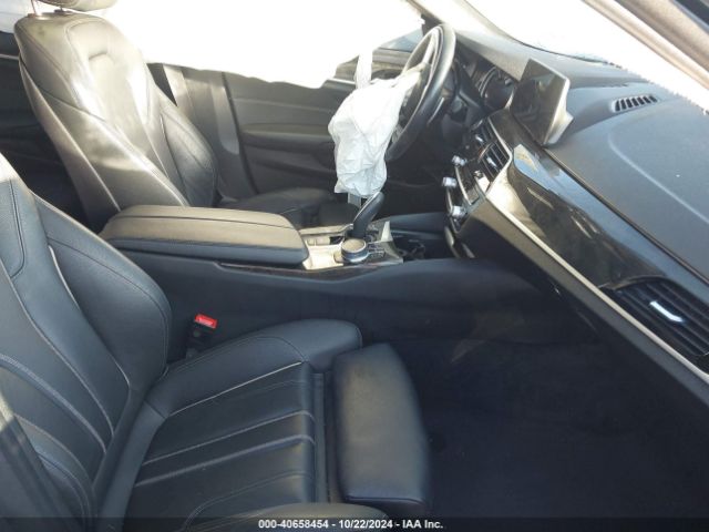 WBAJA9C5XJB033782 BMW 530e Iperformance