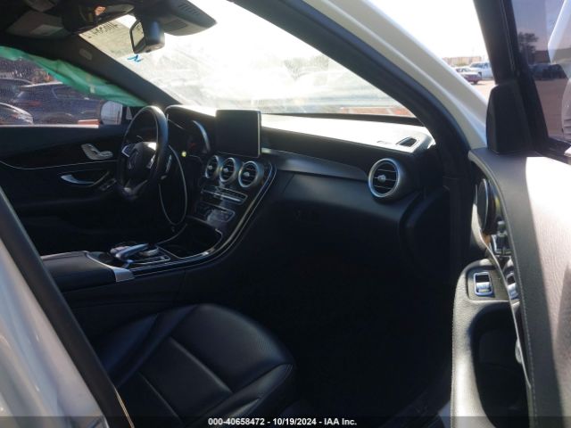 55SWF4JB9GU151350 Mercedes-Benz C 300 Luxury/sport