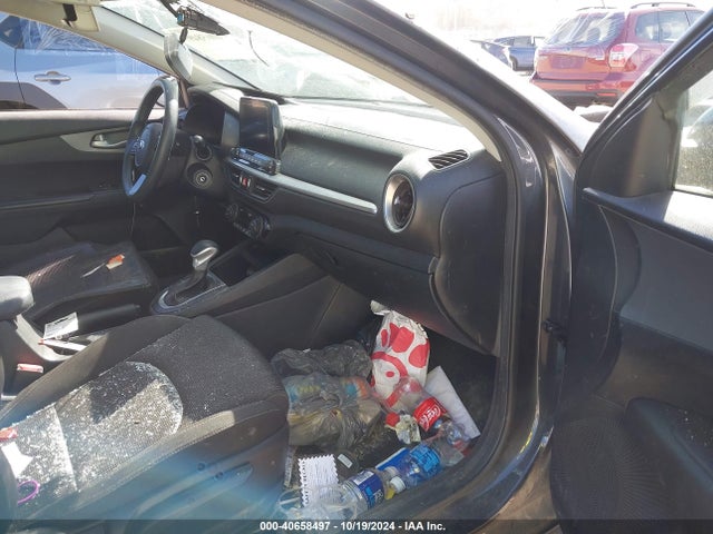 3KPF24ADXKE008470 KIA FORTE FE