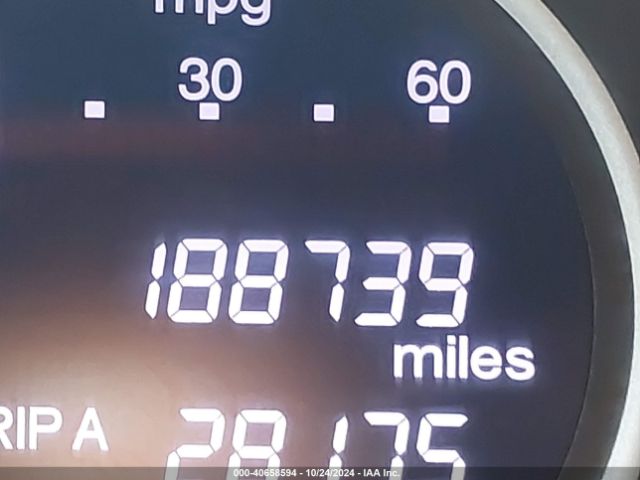5J6RM4H32EL110730 Honda CR-V LX