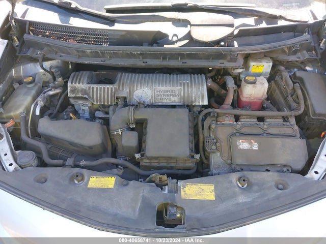 Toyota Prius V Two 2014 JTDZN3EU3E3323728 Image 10