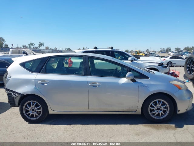 Toyota Prius V Two 2014 JTDZN3EU3E3323728 Image 14