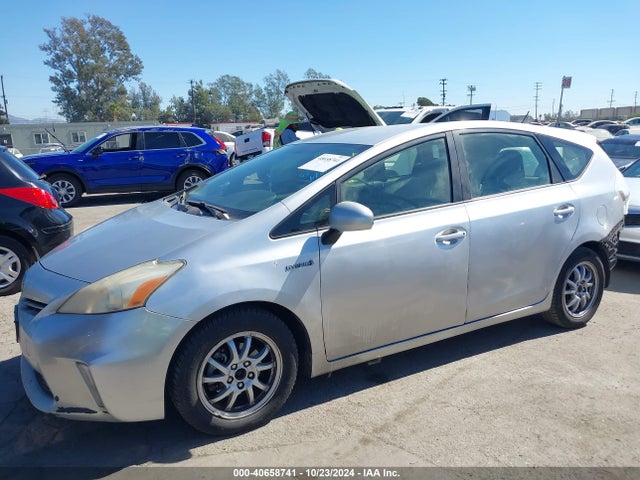 Toyota Prius V Two 2014 JTDZN3EU3E3323728 Image 15
