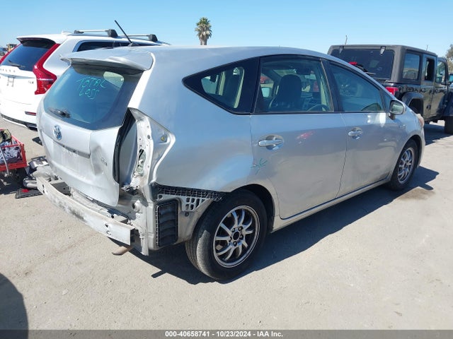 Toyota Prius V Two 2014 JTDZN3EU3E3323728 Image 4