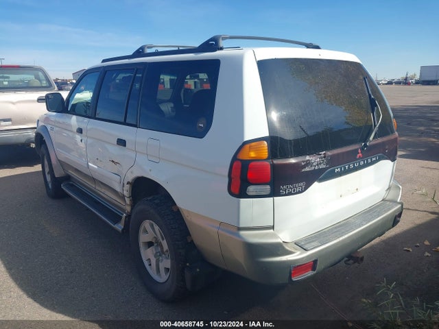 2000 MITSUBISHI MONTERO SPORT JA4MT31H9YP038936 Photo 2