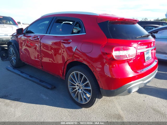 WDCTG4EB6JJ392224 Mercedes-Benz GLA 250