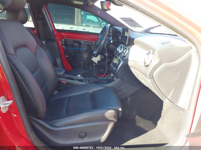 WDCTG4EB6JJ392224 Mercedes-Benz GLA 250