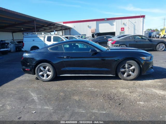 1FA6P8AM0H5322292 Ford Mustang V6