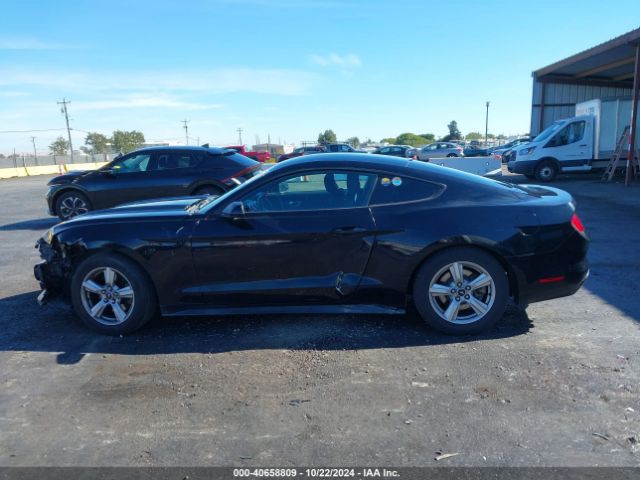 1FA6P8AM0H5322292 Ford Mustang V6
