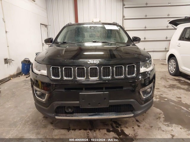 Jeep Compass 2018 3C4NJDCB4JT453887 Image 28