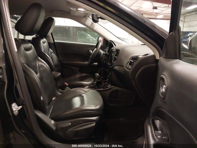 Jeep Compass 2018 3C4NJDCB4JT453887 Image 20