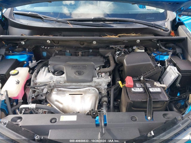 Toyota Rav4 Xle 2018 2T3RFREV3JW800383 Image 10