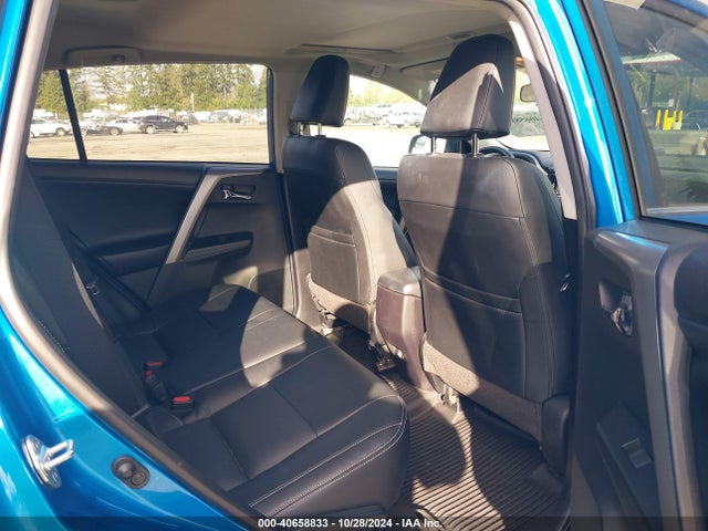 Toyota Rav4 Xle 2018 2T3RFREV3JW800383 Image 8