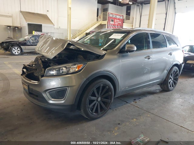 KIA Sorento 3.3l Lx 2016 5XYPGDA58GG137199 Image 2