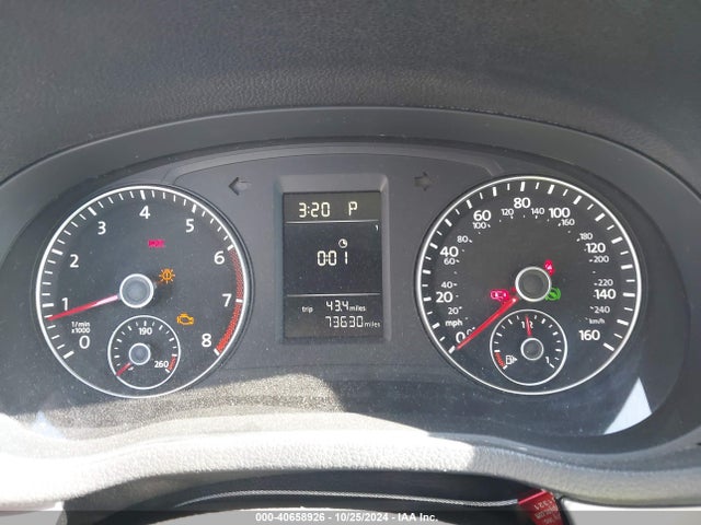 1VWAP7A31EC017989 Volkswagen Passat 2.5l Wolfsburg Edition