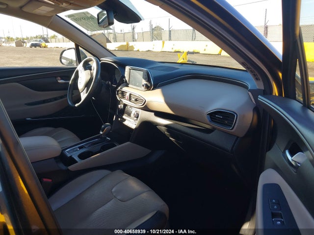 5NMS33AD8LH293587 Hyundai Santa Fe Sel