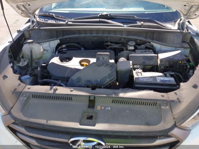 KM8J33A41GU125456 Hyundai TUCSON SE