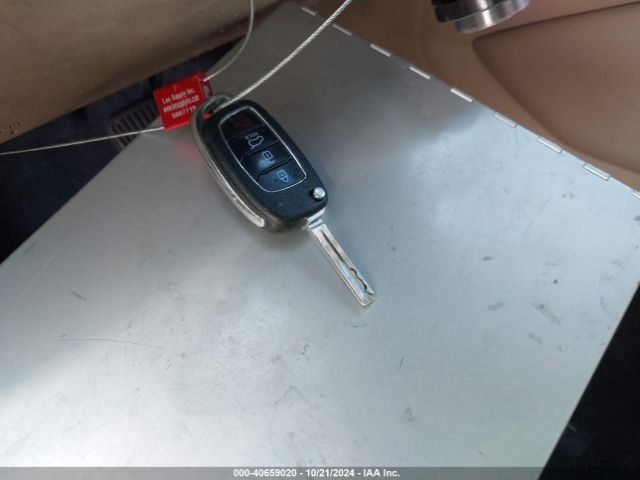 KM8J33A41GU125456 Hyundai TUCSON SE
