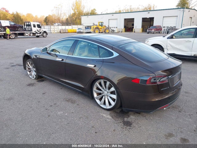 2013 TESLA MODEL S 5YJSA1CNXDFP08881 Photo 2