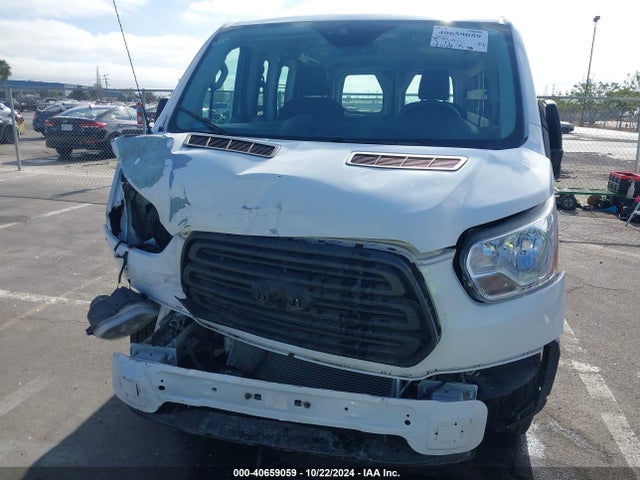 Ford Transit-250 2019 1FTYR1ZM9KKB34825 Image 18